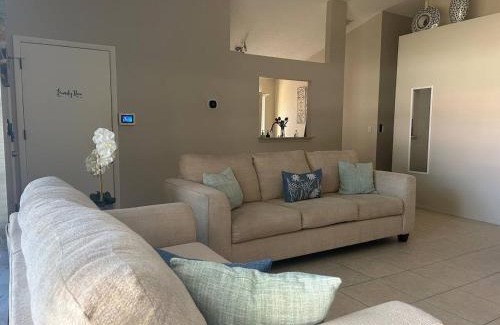 Park East House | Quiet Cozy Private Room Perfect for Work or Vacation RM2 shared home