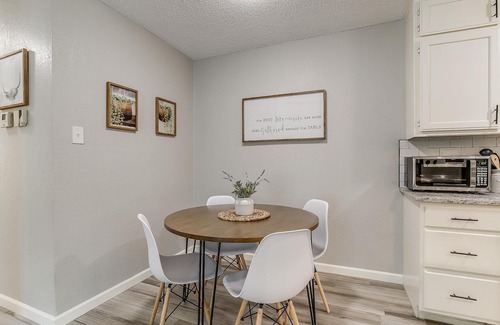 Westworth Village House | Quiet & Cozy Retreat - Ideal for Long Term Stays