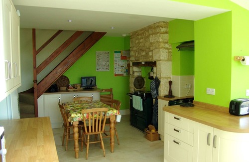 Inchbrook Cottage | Quiet Detached Cottage with Stunning Sunsets, 180 Views from all rooms & patio