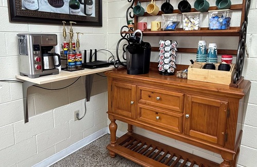 Statesboro House | Quiet Downtown - Very close to GSU & Downtown. Lots of parking for tailgating