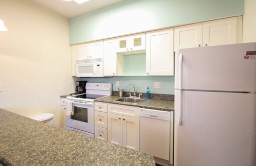 Bloomington Apartment | Quiet Eastside Apartment with Amenities