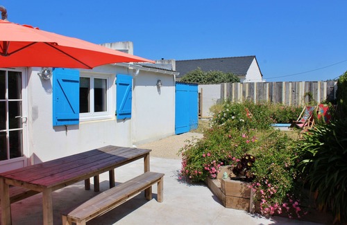 Saint-Pierre-Quiberon House | Quiet family home with enclosed garden, just a stone's throw from the sea!