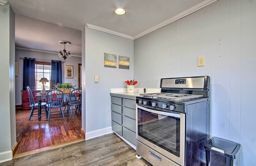Osage City House | Quiet Family Home - 12 Miles to Pomona State Park!