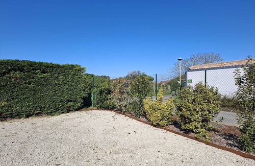 Loix House | Quiet family home in LOIX with 8 beds and enclosed garden.