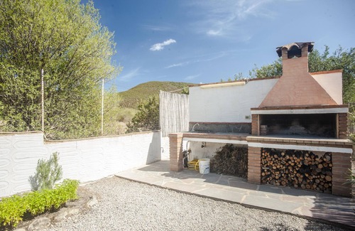 Sant'Anna Arresi Apartment | Quiet Flat “Appartamento 1” with Mountain View, Terrace, Garden & A/C