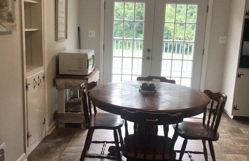 Council House | Quiet get Away near Wilmington NC