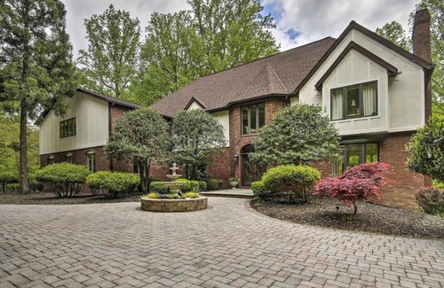 Long Green Apartment | Quiet Getaway in Gated Community! Private Deck and BBQ - 18 Mi to Downtown Baltimore condo