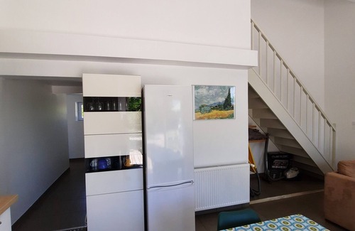 Balanzac Cottage | Quiet gite with pool between Saintes and Royan