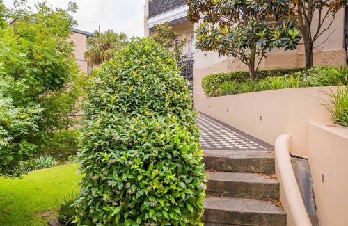 Glebe Apartment | Quiet Glebe Studio Near Parks & Cafés