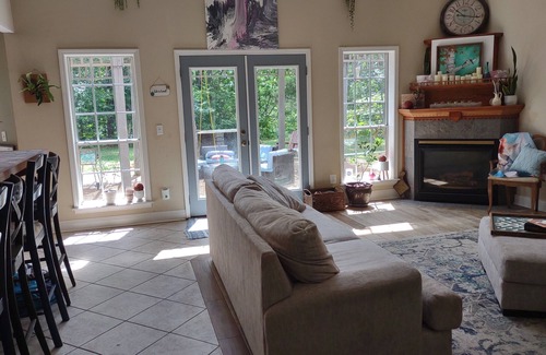 Oxford House | Quiet hideaway just outside of Oxford MS. Surrounded by forest and lake access.