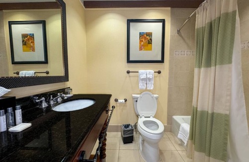 Western Division Hotel | Quiet Historic Stay w/Pool, Lovely Views & Relaxing Downtown Setting | 2 Units