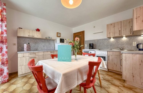 Roehrnbach Apartment | Quiet holiday apartment with balcony and terrace