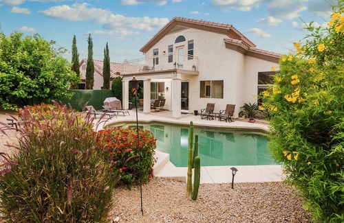Aztec Corridor Villa | Quiet Home with Mountain View & Pool 4BD/3BTH in family neighborhood - Sleeps 12