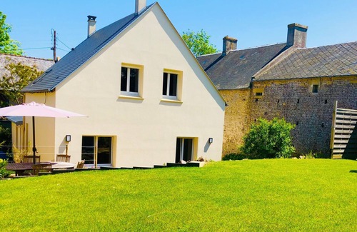 Asnelles House | Quiet House 300m Landing Beach 6 Pers