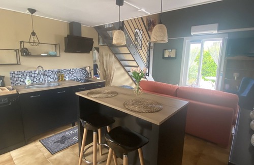 Saint-Andre House | Quiet house 5 minutes sea-mountains 2 minutes walk supermarket 2 VTT disp