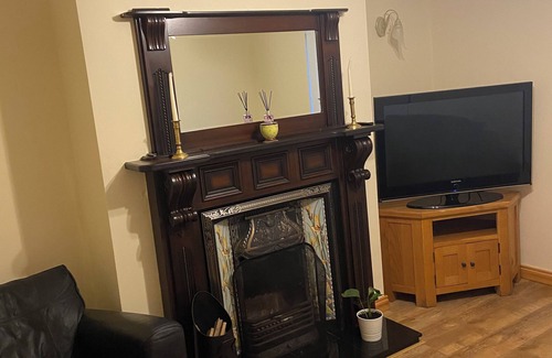 Castlederg House | Quiet house near forestry and Lough Derg