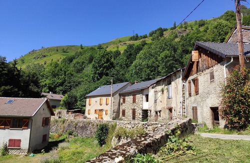 Merens-les-Vals House | Quiet house with garden