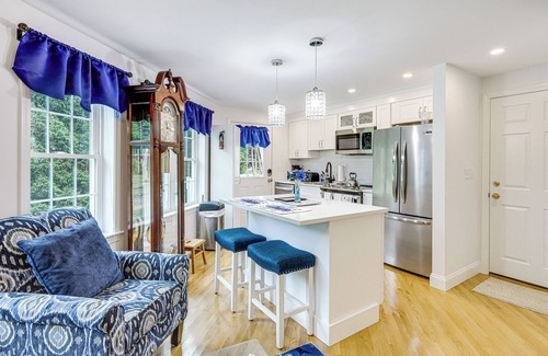 Kingston Apartment | Quiet Kingston Getaway - 3 Mi to Beaches!