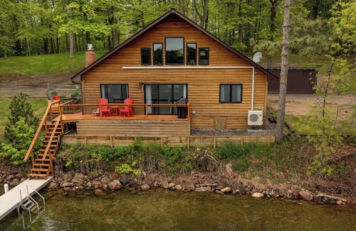 Longville Cabin | Quiet Lake Cabin | Fireplace & Campfire Ring | Ice Fish | Snowmobile Trails