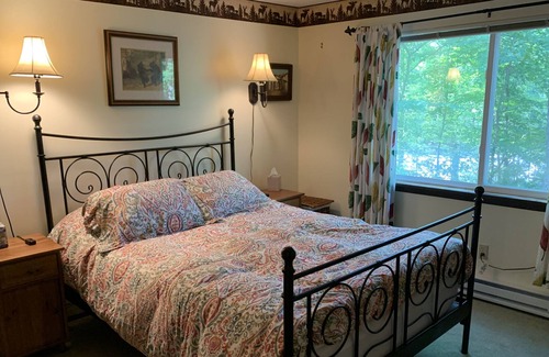 Dingmans Ferry House | Quiet lakefront retreat close to year-round adventure!