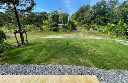 Khuk Khak Beach Apartment | Quiet LakeHouse Appartement on Memory Beach road