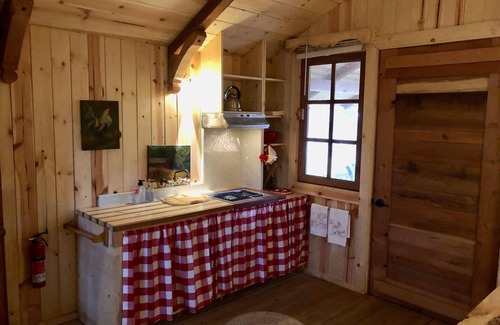 Carmel Valley House | Quiet little cabin in the oaks.