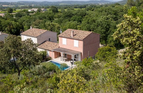 Moulezan House | Quiet little Garrigue paradise with private pool, 3 bedrooms and air conditioning throughout