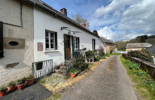Anost House | Quiet little house in Anost