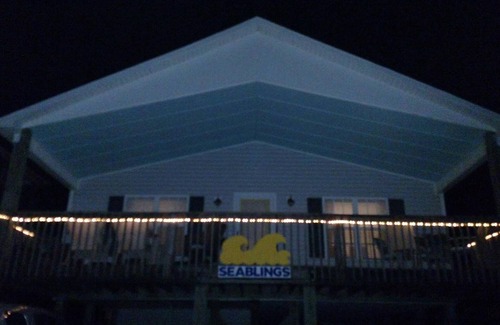 Surf City House | Quiet location, Beach access, Pet Friendly, Wifi, Wide beach, great for fishing!