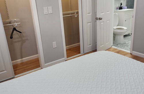 Logan - Ogontz - Fern Rock Apartment | Quiet location with easy access to transportation