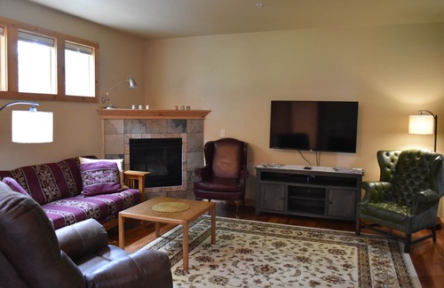 Loveland House | Quiet Loveland Escape – Close to Downtown, Parks & I-25