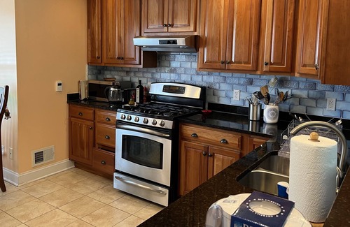 Oakdale Condo | Quiet Luxury 3BR 2.5 Bath Fully Furnished home - Minimum 4 weeks or more