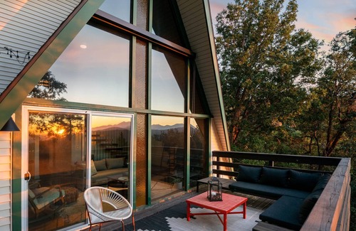 Crestline Cabin | Quiet Mid-Century A-Frame Retreat w/Mountain Views