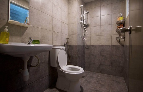 Kampung Haji Abdullah Hukum Apartment | Quiet modern space in KL city