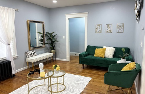 East Longmeadow House | Quiet Neighborhood-5BR near Big E, Mass Mutual, Six flags