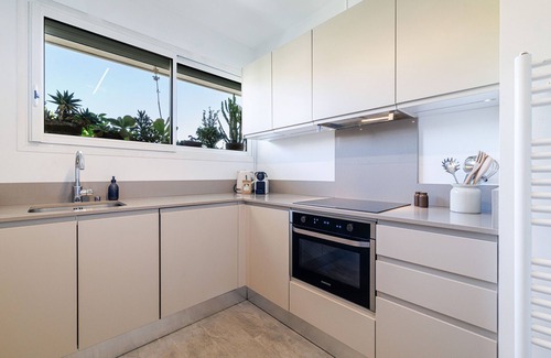 Cimiez Apartment | Quiet & Open View - 1 Bdr Large Terrace