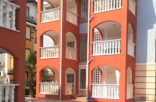 Side Apartment | Quiet peaceful 2 bed duplex home in the perfect location in resort