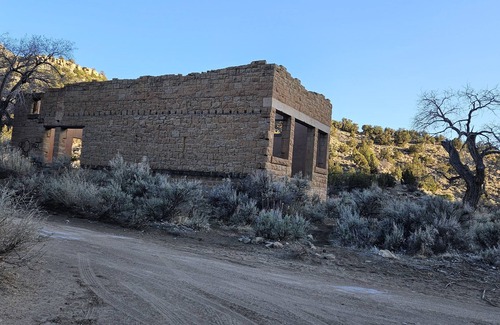 Moab Cottage | Quiet piecefull retreat 30 MINUTES from Moab