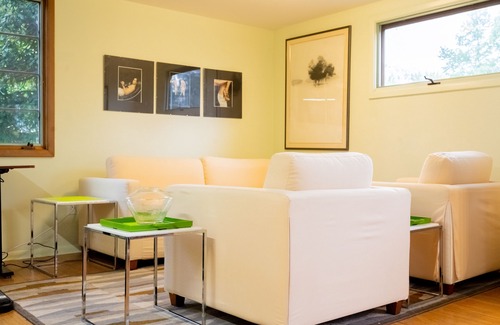 River Edge Apartment | Quiet place with easy access to high energy. NYC within 30 mins.