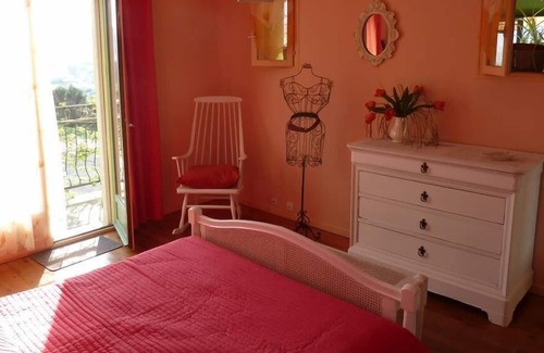 Esperaza Villa | Quiet, pool, stunning views, lovely region and 10 min on foot from all amenities