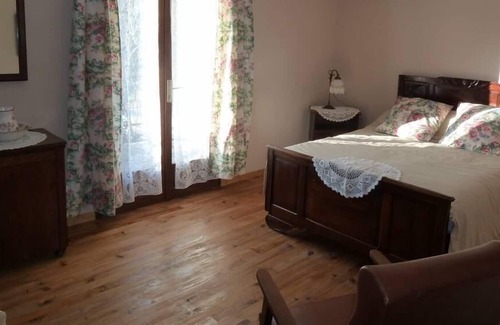 Esperaza Villa | Quiet, pool, stunning views, lovely region and 10 min on foot from all amenities