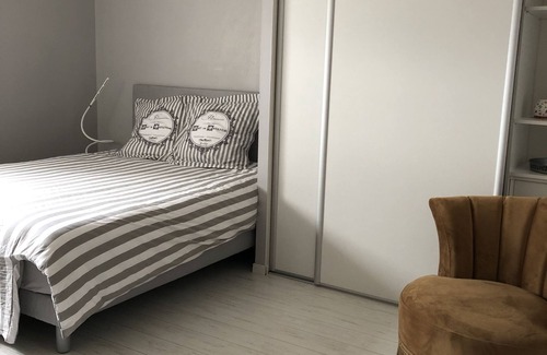 Labege House | QUIET, PRIVATE CHAMBRE D'HOTE