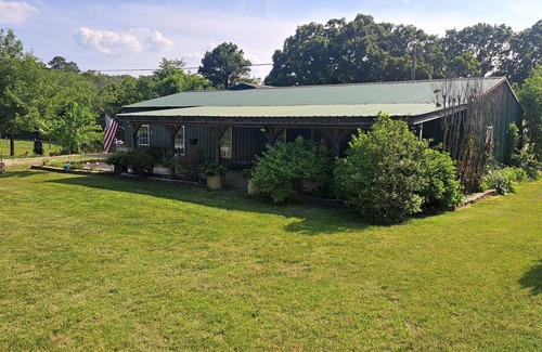 Gainesville House | Quiet ranch style home near White, Norfork, and Buffalo Rivers
