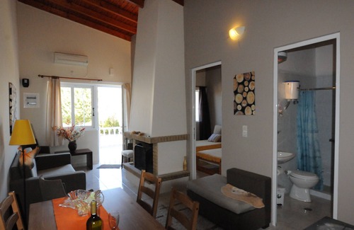 Agii Apostoli House | QUIET RESIDENCE " ROSSA 18"