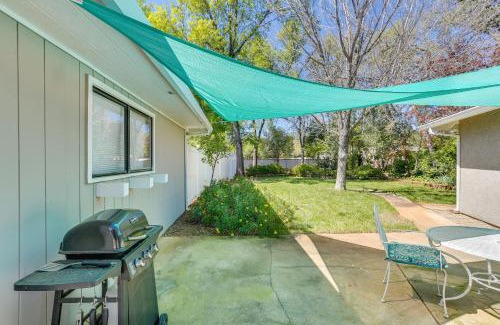 Redding House | Quiet Redding Getaway about 7 Mi to Downtown!