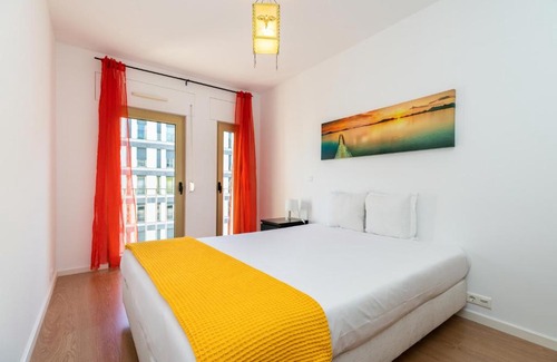 Falca Apartment | Quiet, relaxing flat in Entrecampos