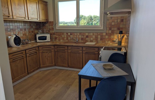 Noyers-sur-Cher Apartment | Quiet, relaxing location 9 minutes from the zoo and close to the châteaux.