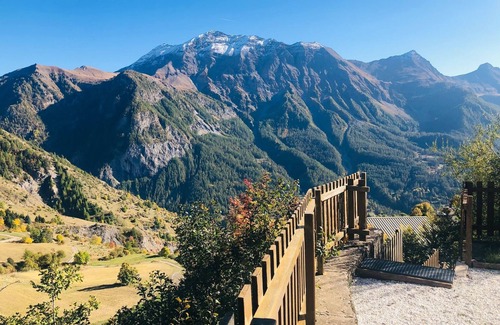 Orcieres-Merlette Ski Chalet | Quiet, renovated chalet in the eastern part of the resort with magnificent views