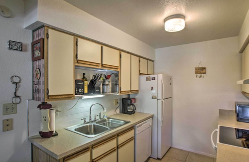 Apache Junction Condo | Quiet Retreat ~ 5 Mi to Lost Dutchman State Park!