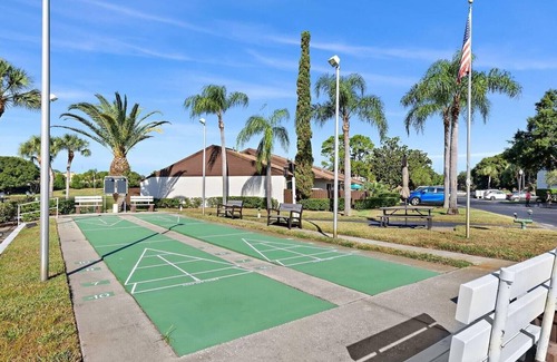 Palm Harbor Condo | Quiet Retreat | Age 55+ | 2 BD 2 BA Condo
